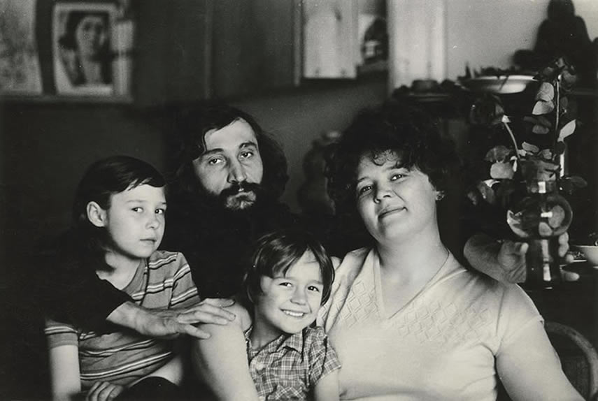 娜斯佳, 亚历山大, 尼基塔和加莉娜。 1984 年